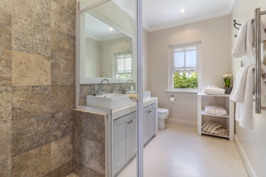 To Let 5 Bedroom Property for Rent in Franschhoek Western Cape